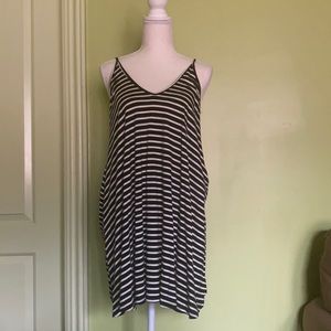 Très Bien Striped Dress🖤🤍